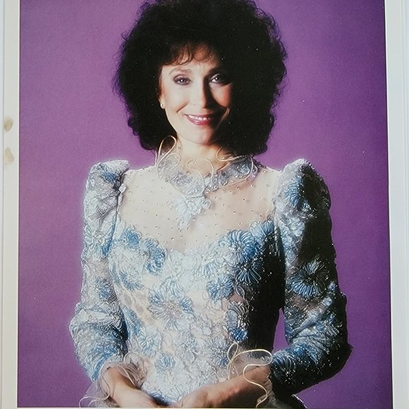 four 8x10 loretta lynn prints - Picture 2 of 4